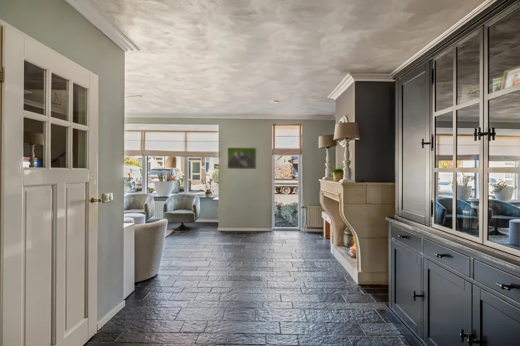 Esik - Spacious Two-Storey House with Garden in Hoogenboomstraat