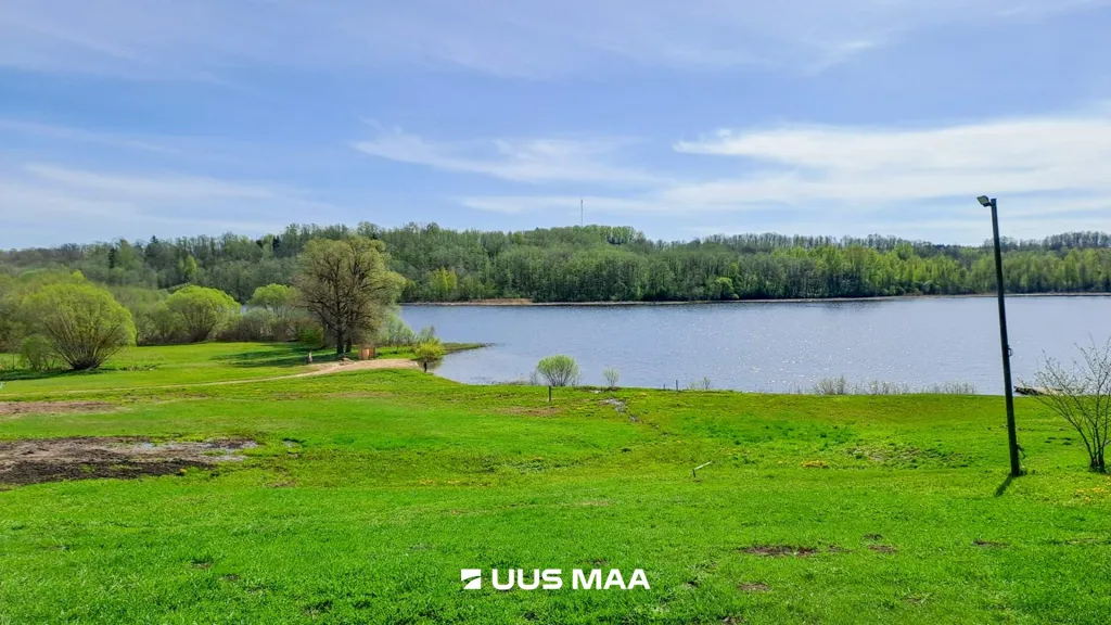Jardin - Two-Bedroom Penthouse with Balcony in Viljandi
