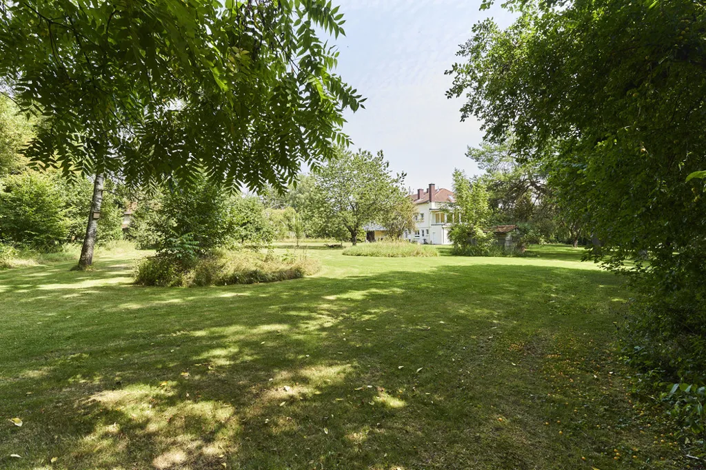 Jardin - Maison Ancienne avec Jardin à Biwer