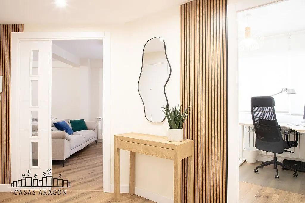 Entrée - Modernised Flat with South View in Lausana