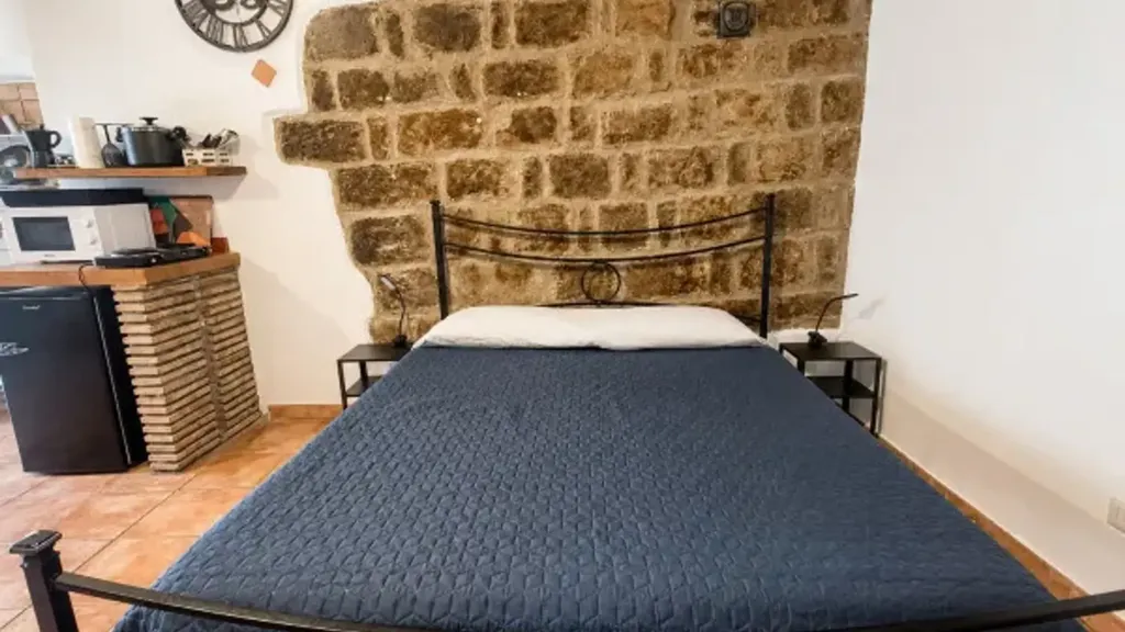 Magamistoad - Rustic Studio with Historical Features in Bagnaia, Viterbo