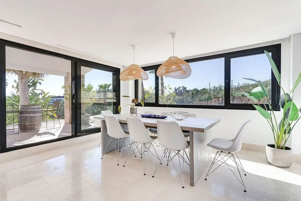 Dining Room - Chalet with Pool and Terrace in Sotogrande