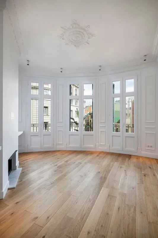 Elutuba - Apartment with Balcony in Eixample Izquierdo