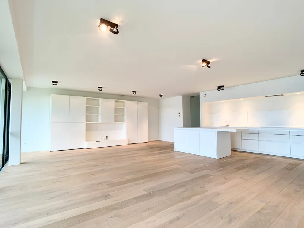 Cuisine - Appartement Luxueux avec Vue sur le Lac à Overmere