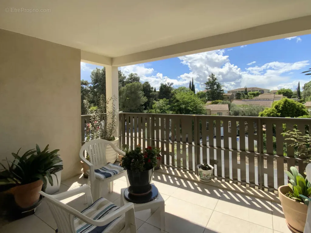 Balcon - Appartement T2 avec Terrasse à Uzès Centre