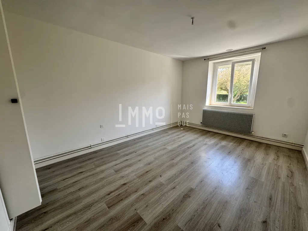 Maison 5 pièces à Beaumont-Pied-de-Bœuf
