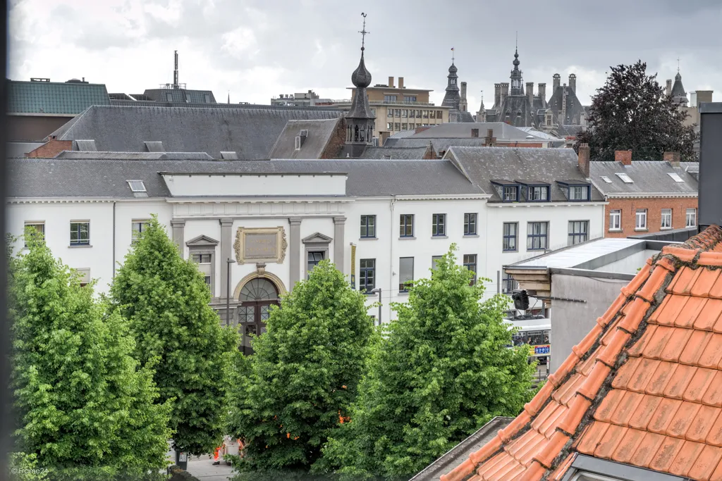 Iconic Corner Building in Antwerp's Vleminckveld