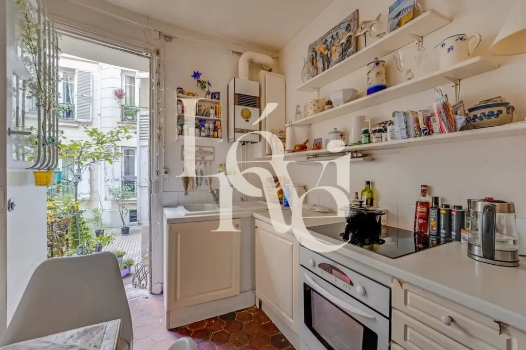 Kitchen - 4-room apartment in Paris 5ème