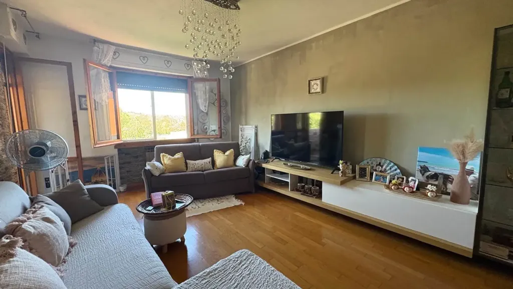 Elutuba - Apartment with Terraces in Certaldo, Florence