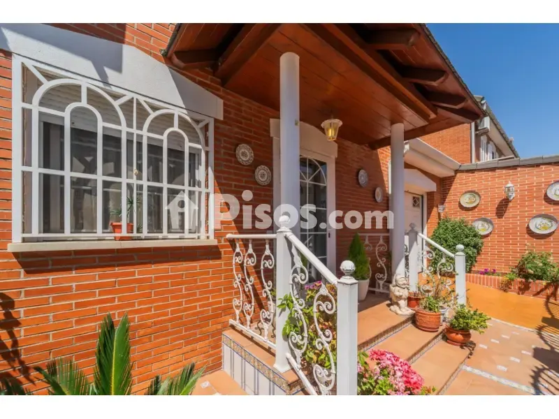 Terrazza - Terraced Semi-Detached House with Garden in Parla