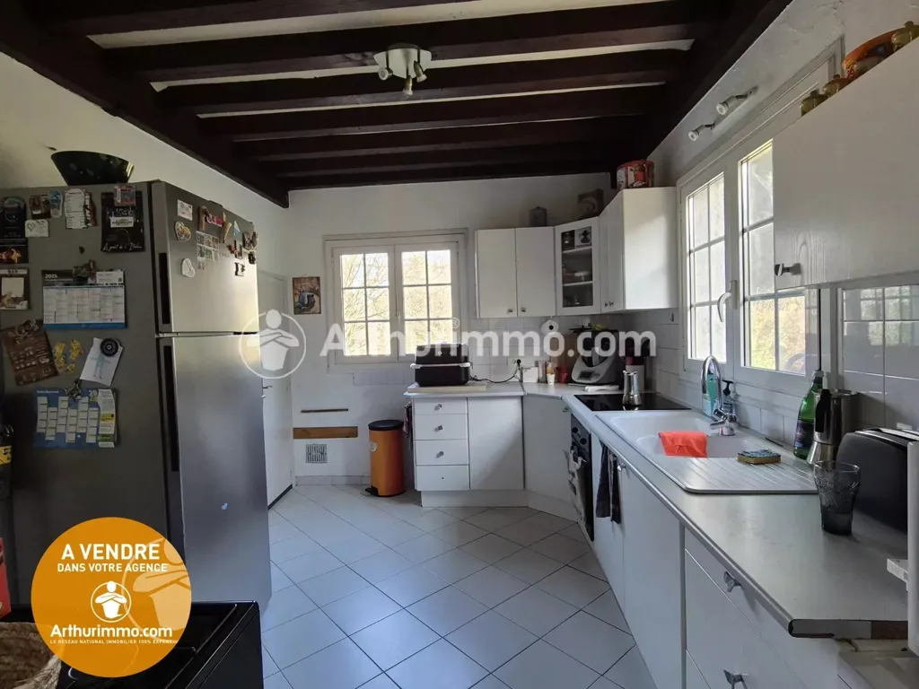 Cuisine - Maison avec Jardin et Vue Saône à Saint-Bernard