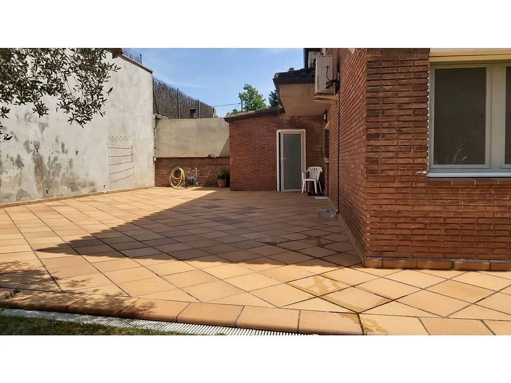 Terrazza - Spacious House with Pool in Valldoreix, Sant Cugat