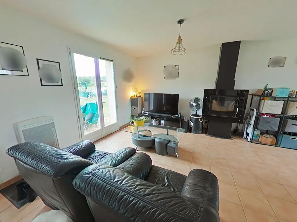 Elutuba - Detached House with Garden in Continvoir