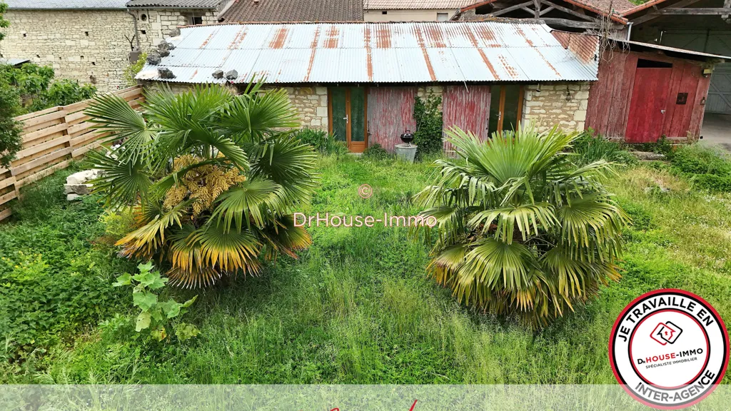 Aed - Character House with Dependencies in Mirebeau