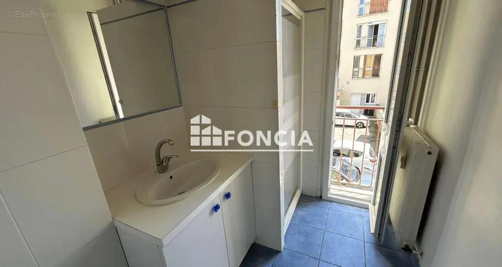 Bathrooms - Type 2 Flat with Balcony in Roanne