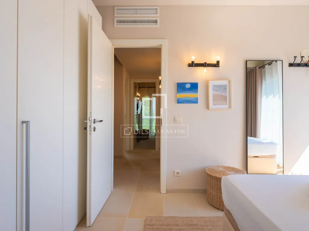 Magamistoad - Renovated Townhouse Near Beach in Cala Llonga