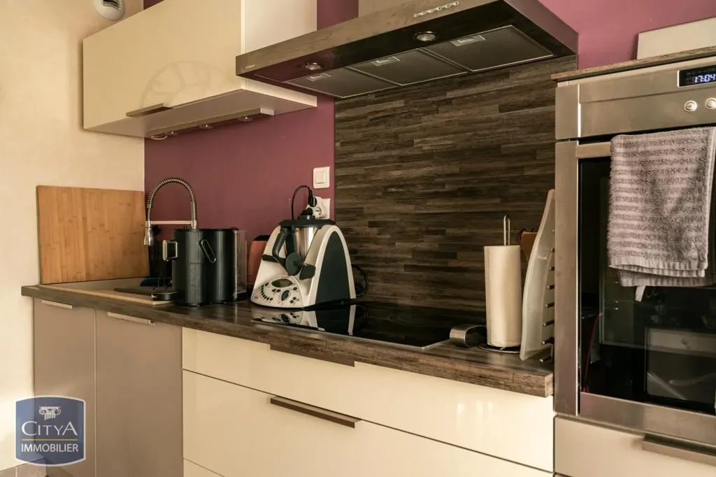 Köök - 3-Bedroom Apartment with Balcony in Bischheim