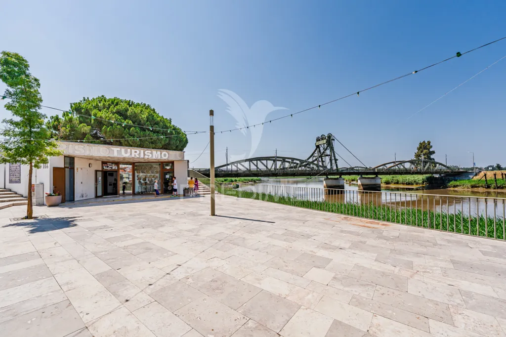 Snack-Bar with Esplanade in Alcácer do Sal