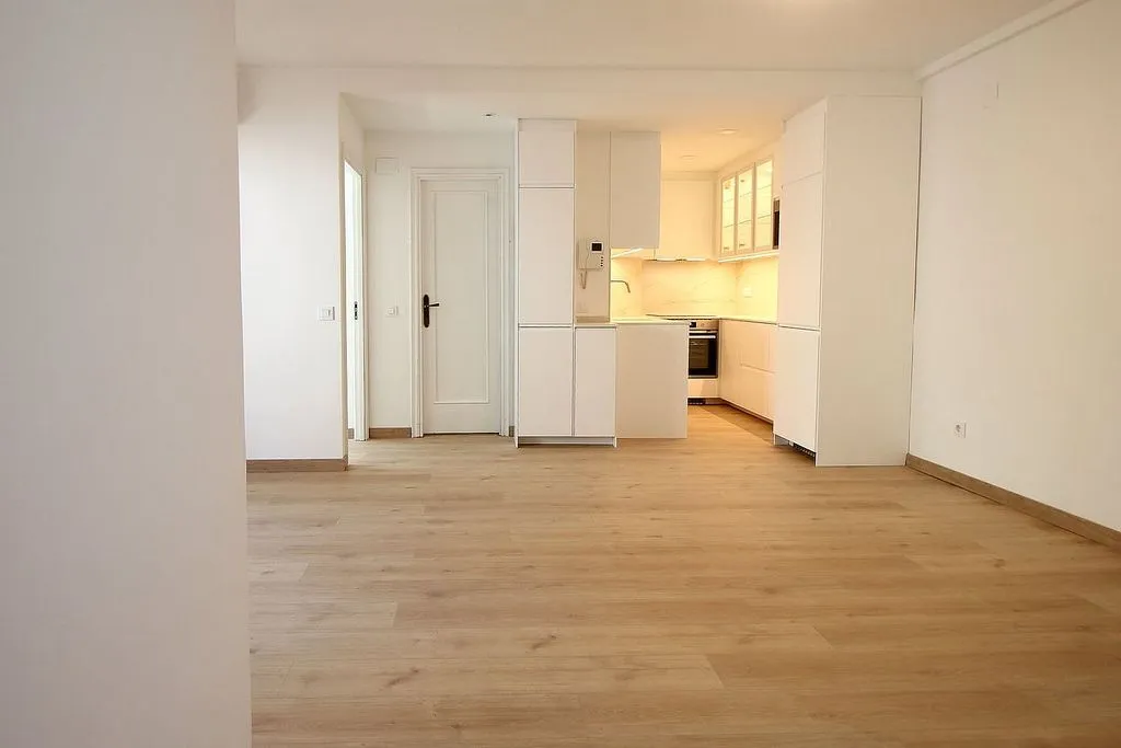 Apartment with Pool and Terrace in Goya