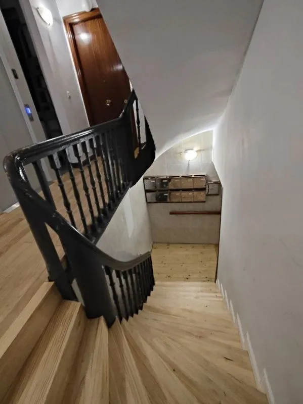 Pièces - Reformed Flat with Balcony in Bilbao's Old Town