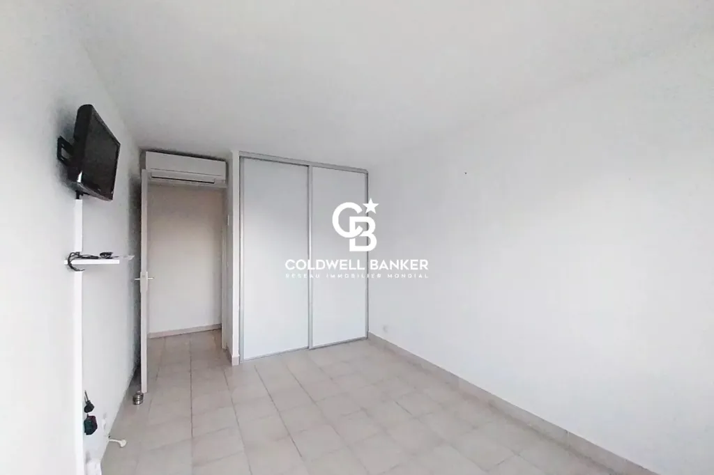 Chambres - Appartement T3 avec Terrasse au Centre de Saint-Raphaël