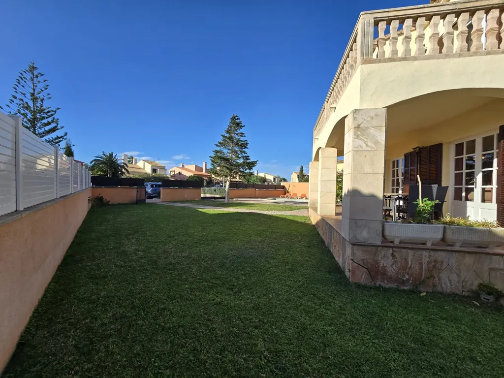 Jardin - Town Villa with Pool in Sa Coma, Mallorca