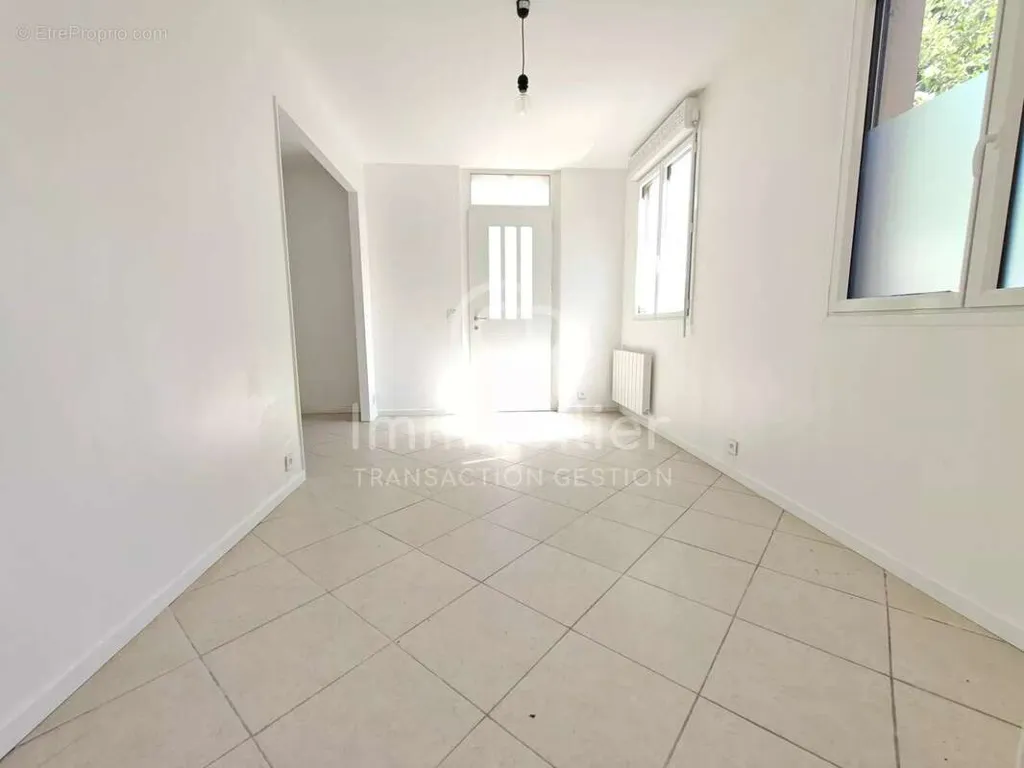 Toad - Renovated T2 Flat in City Centre