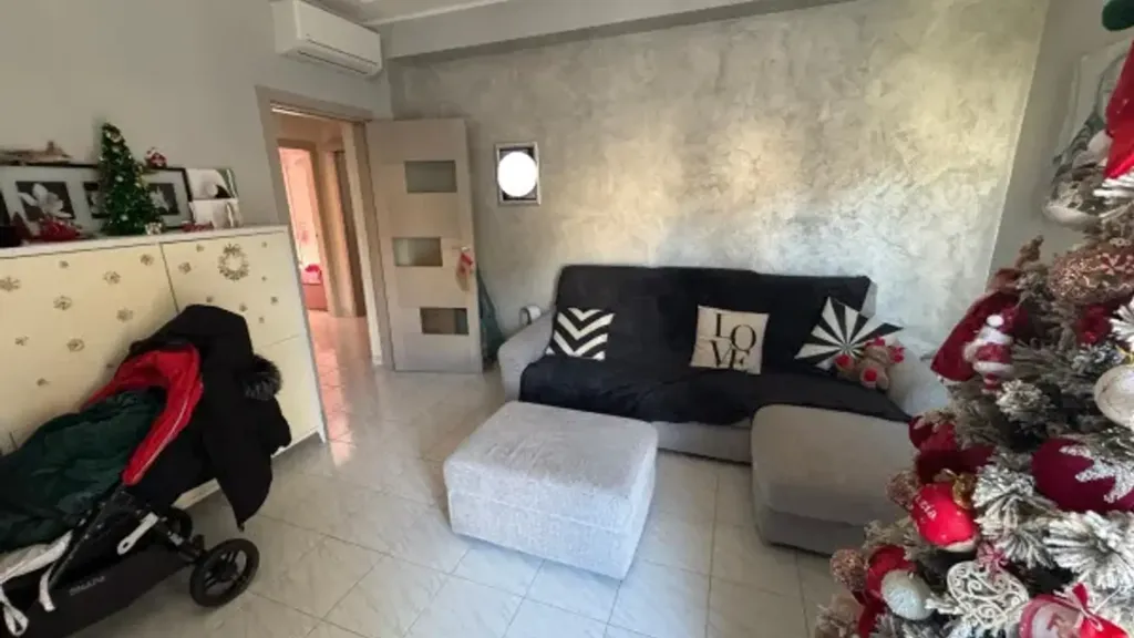 Séjour - Rearranged Apartment with Balcony in Benevento