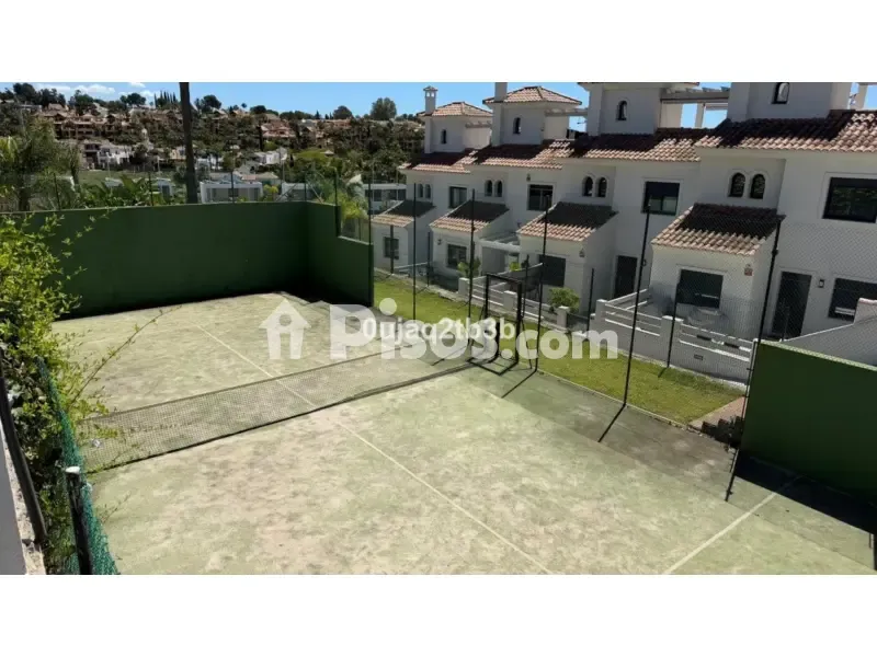 Piscine - Corner Adosada with Garden in El Paraíso