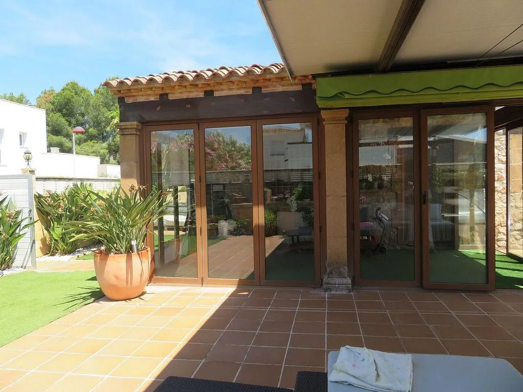Terrass - Rustic Chalet with Pool in Poblets