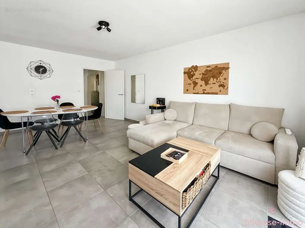 Elutuba - Modern Apartment with Balcony in Dijon