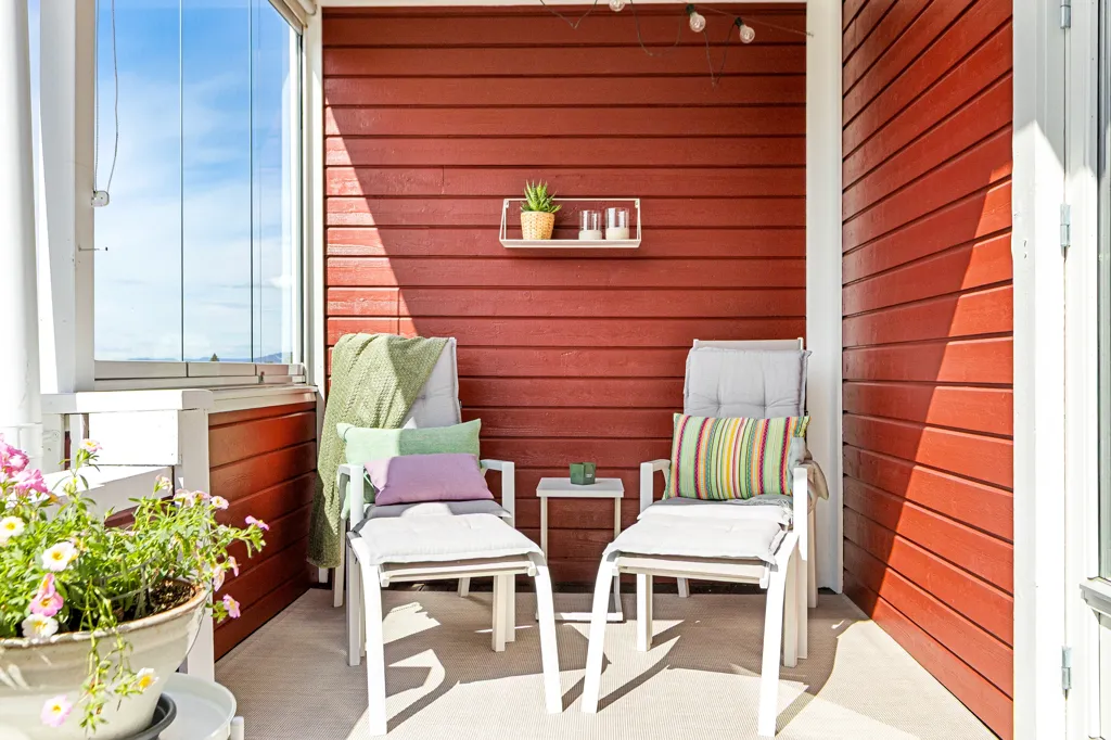 Balcony - Spacious Terraced House with Terrace in Quiet Area