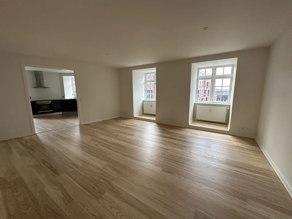 Elutuba - 3-Bedroom Apartment with Spacious Bath in Odense C
