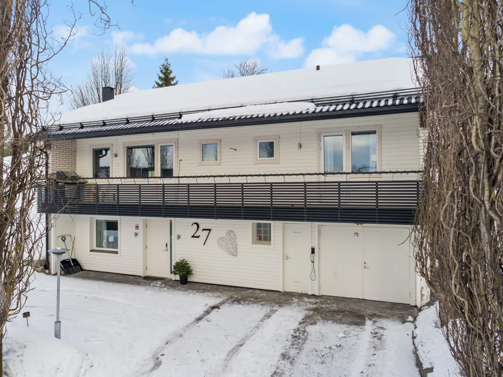 Extérieur - Suterräng House with Renovated Kitchen in Örnsköldsvik