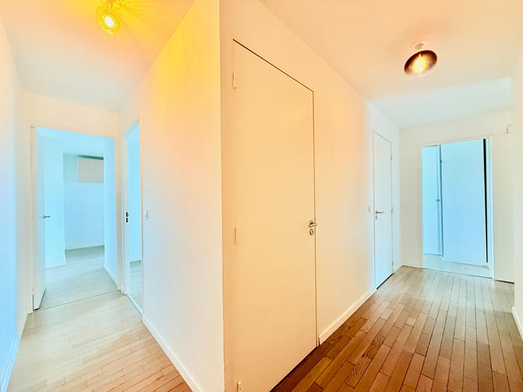 Entrée - Appartement 4 Pièces avec Terrasse à Créteil