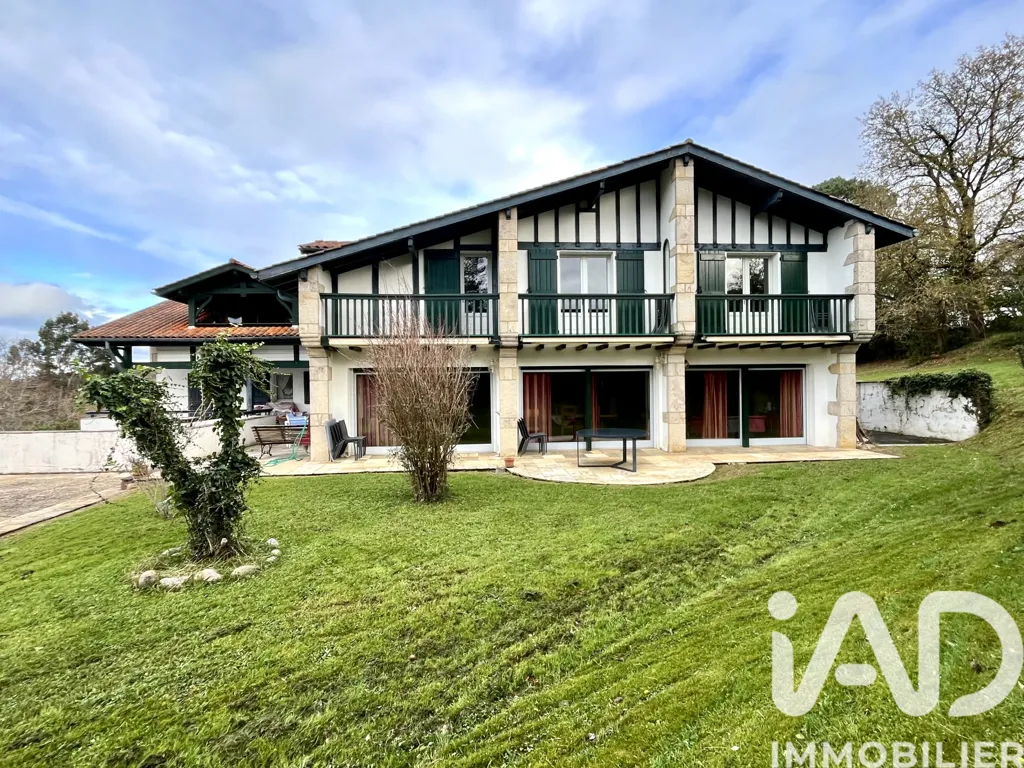 Esterno - Architectural Villa with Mountain View in Urrugne