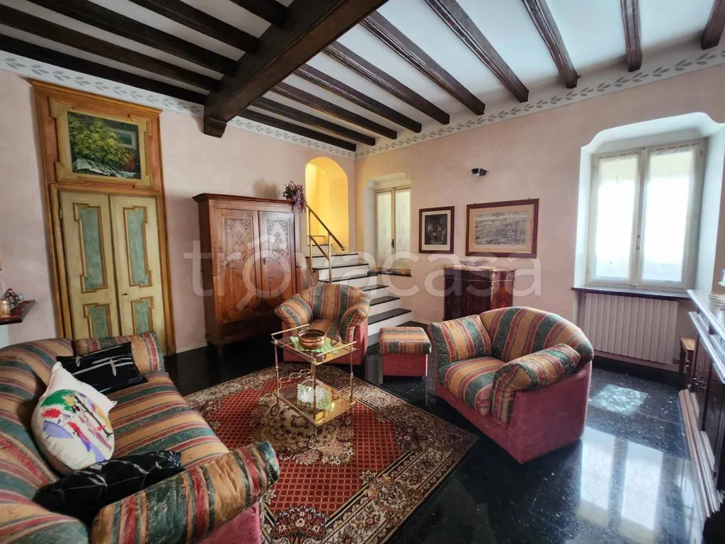 Séjour - Historic Palazzo with Courtyard in Fossano
