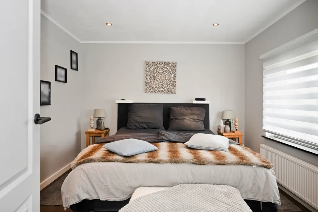Bedrooms - Detached House with Solar Panels in Heerlen