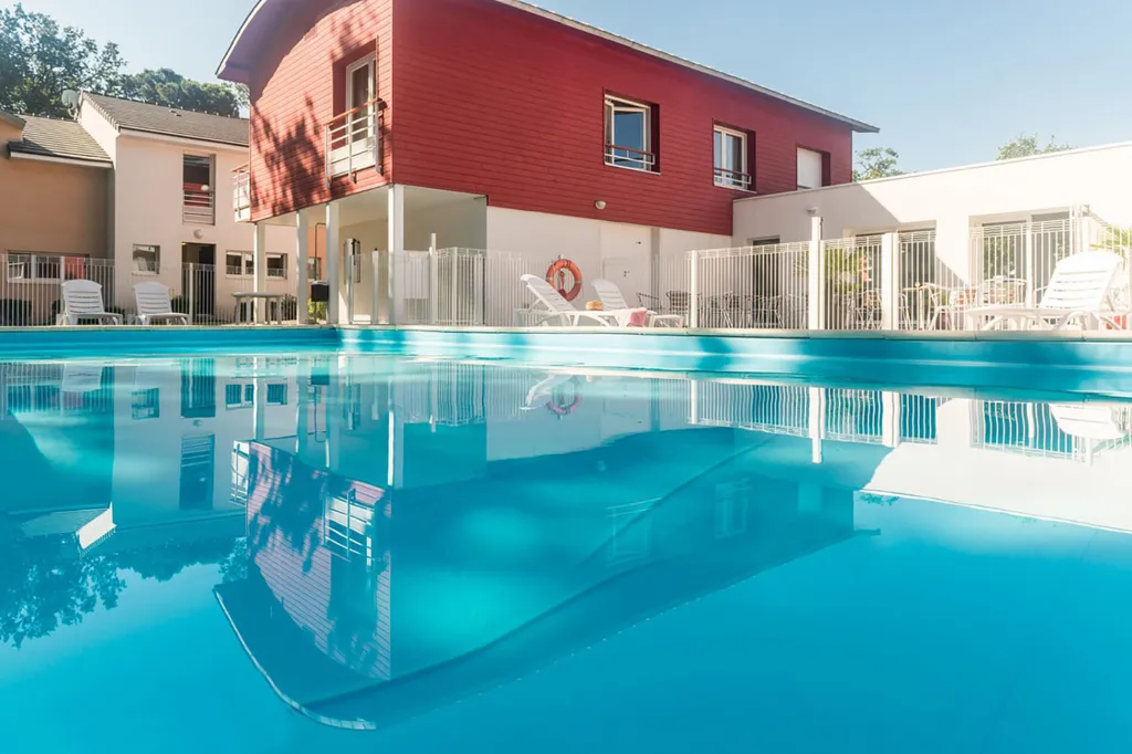Piscine - T2 Duplex avec Balcon à Nantes
