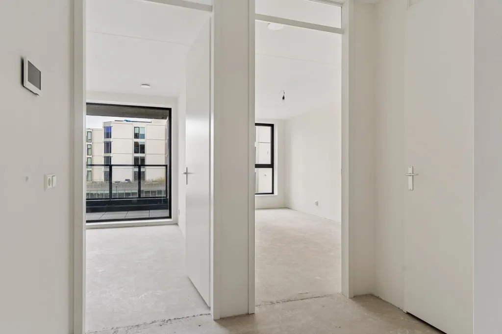 hallway_entrance