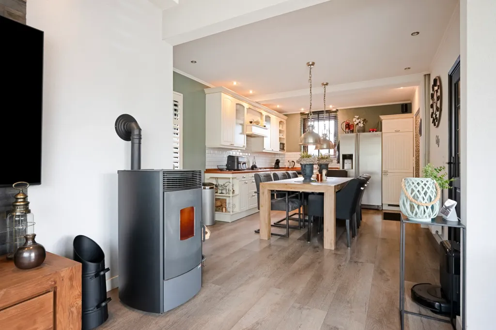 Living Room - Detached House with Solar Panels in Heerlen