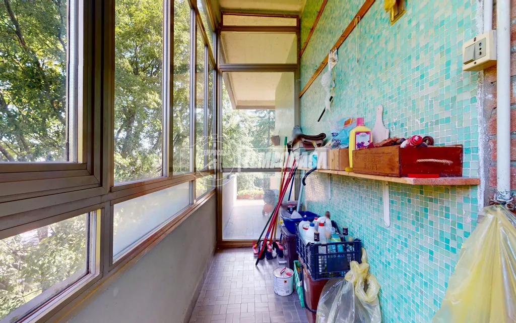 Utility Room - Trilocale with Lake View in Mantua