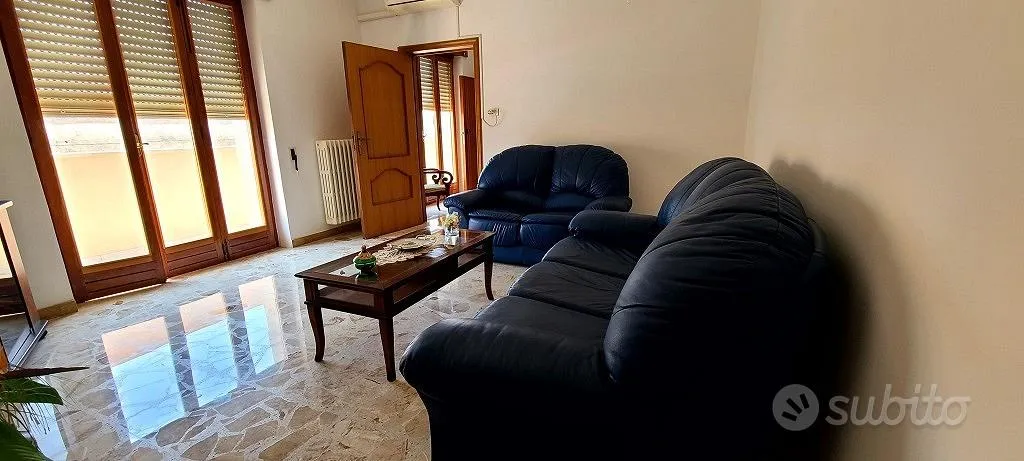 Elutuba - First Floor Apartment with Balcony in Central Location