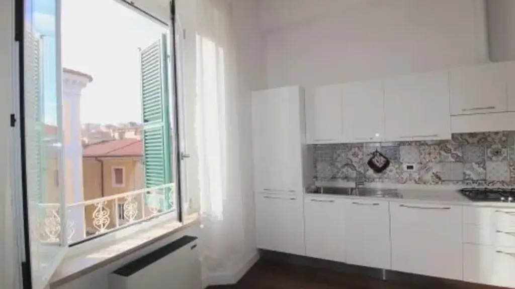 Cuisine - Exclusive Apartment with Historic Views in Ancona