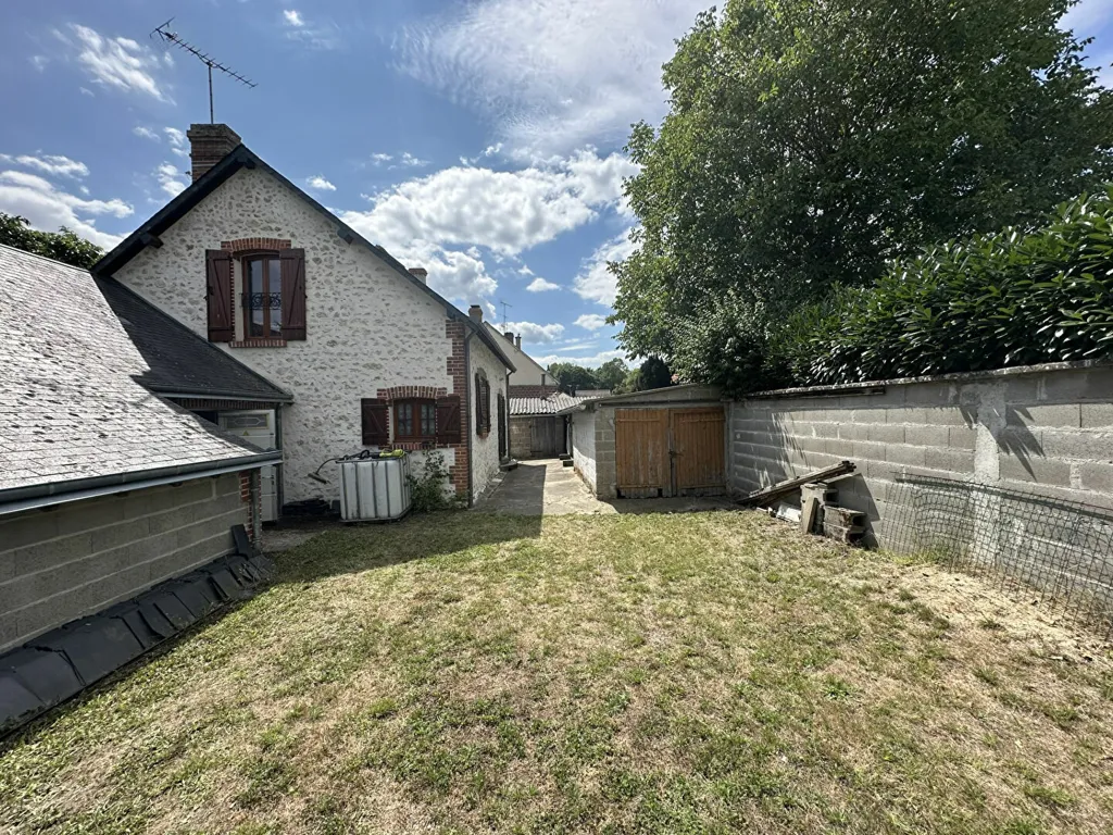 Jardin - Maison Rénovée avec Terrasse à Romorantin
