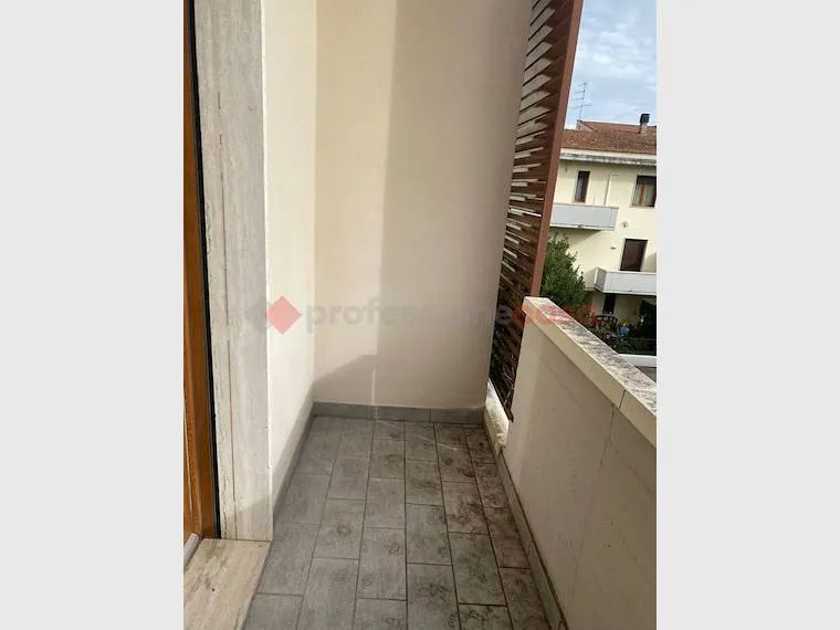 Balcon - Rear-Facing Duplex with Terraces in Campi Bisenzio