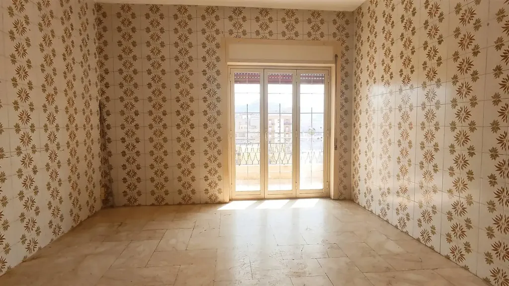 5-room apartment in IT