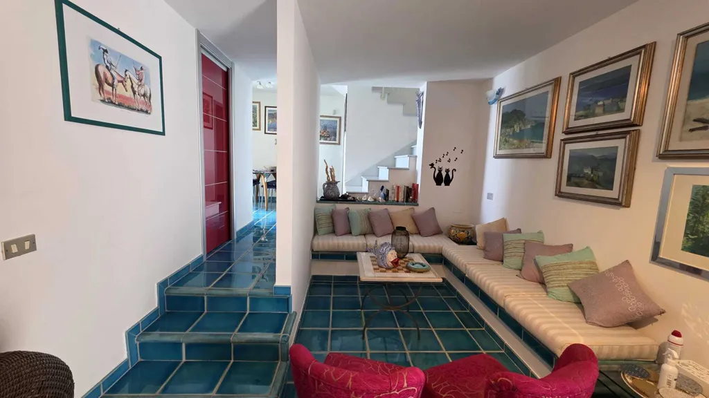 Séjour - Apartment with Terrace and Balcony in Scalea