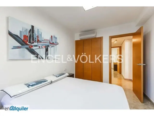 Magamistoad - Apartment with Garage in Russafa–Eixample, Valencia