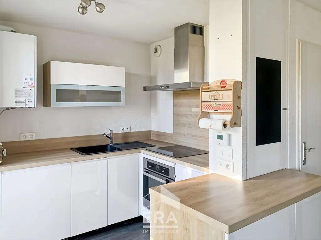 Köök - Furnished Duplex Flat with Balcony in Eysines